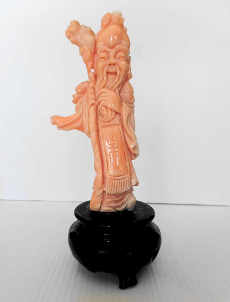 VINTAGE CHINESE CORAL STATUE